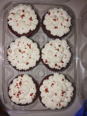 Red velvet with white chocolate chips cupcakes