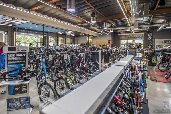 Retail Construction: Newbury Park Bike Shop - Newbury Park, CA