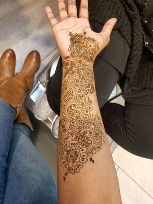 Henna tattoo