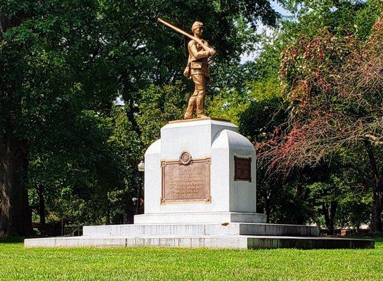 Civil War Statue at WV State Capitol