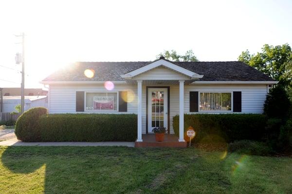 Front entrance of Natural Healing of Wauconda