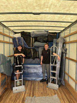 Local Moving Services Katy TX Made Easy Moving offers top-notch local moving services in Katy, TX, tailored to meet your spec...