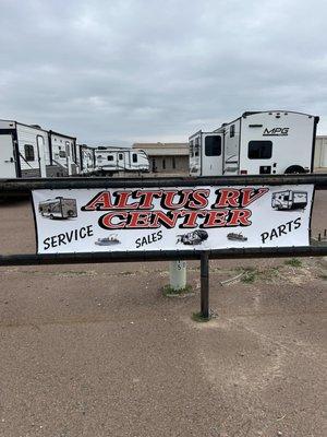 WELCOME TO ALTUS RV CENTER!