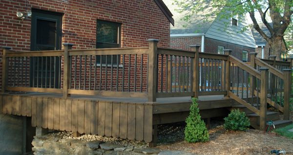 Deck Cleaning and Staining Cincinnati Ohio and Northern Kentucky.