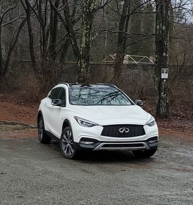 INFINITI QX30 AWD PREMIUM TRIM LEVEL