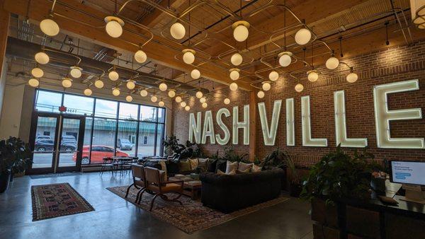 Lobby view of Nashville Warehouse Company - DesignUps office building