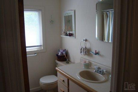 Upstairs bathroom