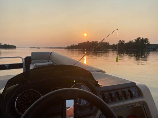 Wagoner’s Pontoon Boat Rentals