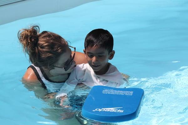 Learn to swim at home with AquaMobile