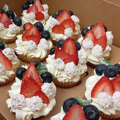 Chantilly Cupcakes