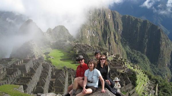 A family picture after doing the Inca Trail 4 days