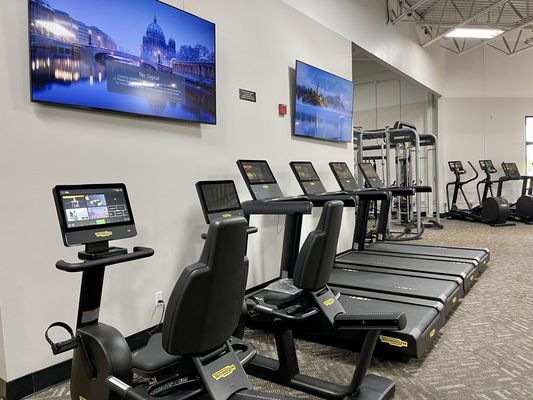 inFIT expands to include 24/7 gym! State of the art Technogym equipment is highlighted in this picture.