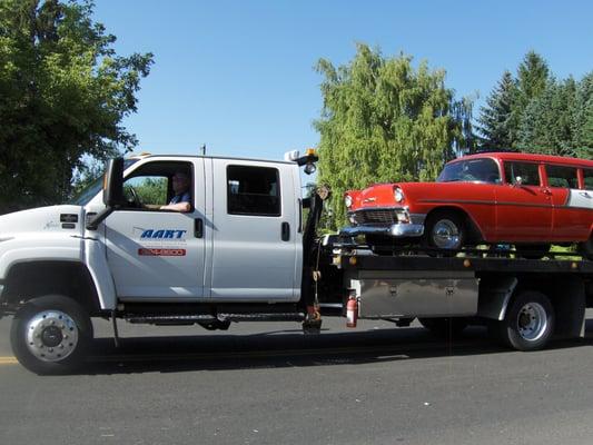 Flatbed Towing Light and Medium Duty