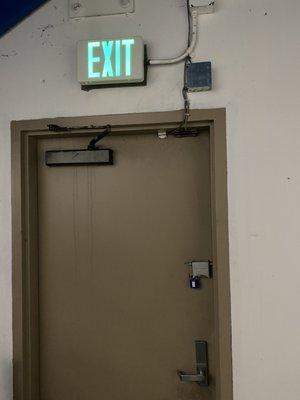 The emergency exit has a lock on it from the inside, so I couldn't exit and was locked in the stairwell.