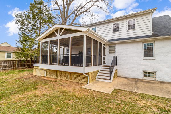 Screened Porch in Falls Church.