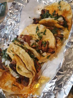 Al pastor tacos