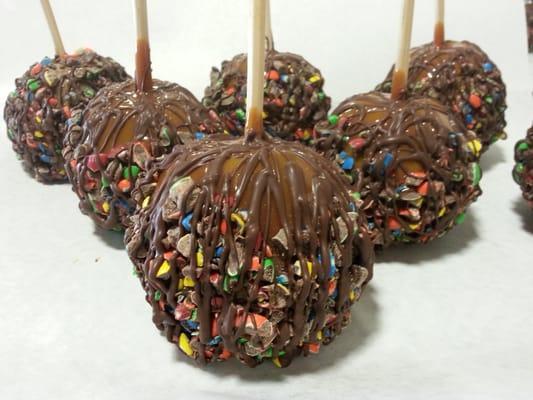 M&M and Dark Chocolate Caramel Apples.