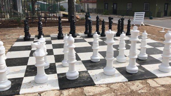 Huge chess