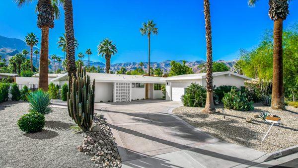 Rancho Mirage Luxury Blue Coachella Managed Home