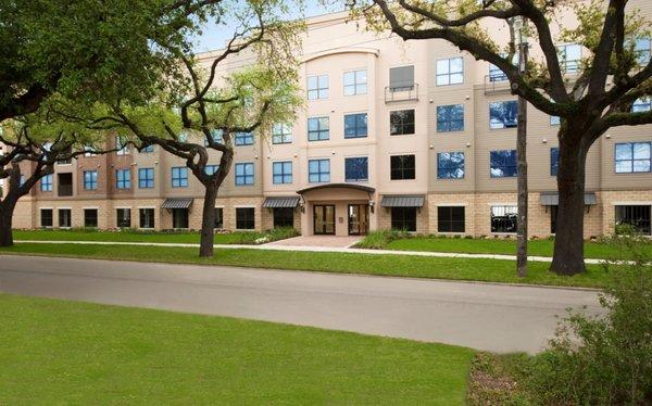 Exterior of Meridian | Apartments in New Orleans, LA