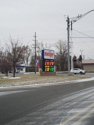 Current Meijer gas prices on a Icy and snowy Wednesday afternoon. ++   12/16/2020