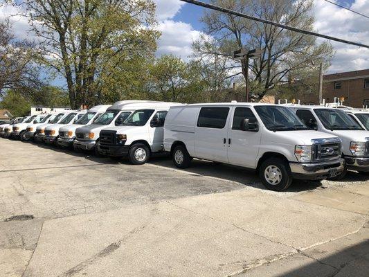 USED CAGO VANS FOR SALE
 MIDLAND COMMERCIAL TRUCKS IN BRIDGEVIEW
 708-581-5977