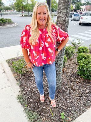 Beautiful top for work or date night!