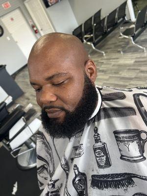 Bald head and beard shape up