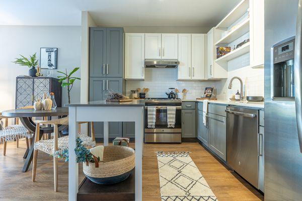 Kitchen with island