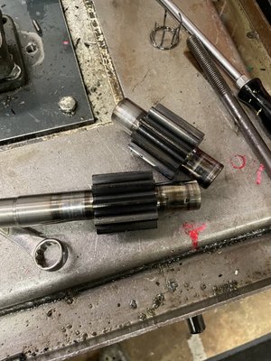 Hydraulic pump rebuild