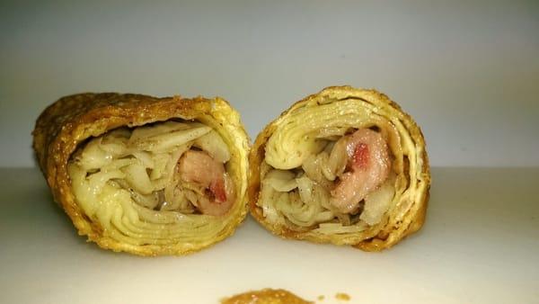 A peek in the egg roll.