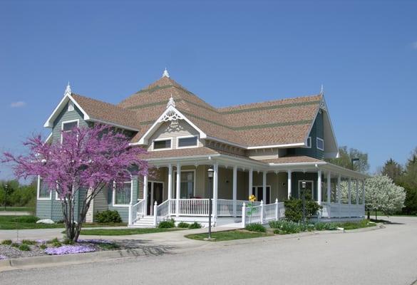 The Visitor Information Center was built in 2002. It is fashioned to reflect the Victorian style of houses in Franklin County.