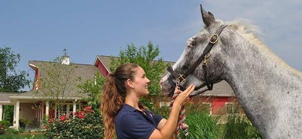 Vet Assistant Melynda Lowe