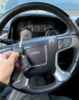 GMC Sierra 2015 Key and Fob