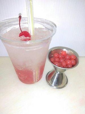 Fountain drink with popping pearls