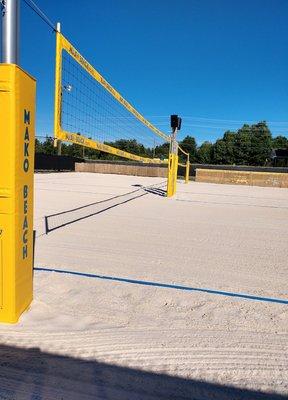 Mako Beach Volleyball Club pro style nets