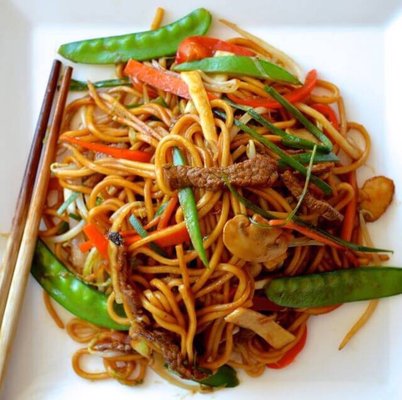 Beef lo mein