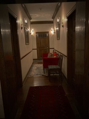 upstairs hallway to rooms