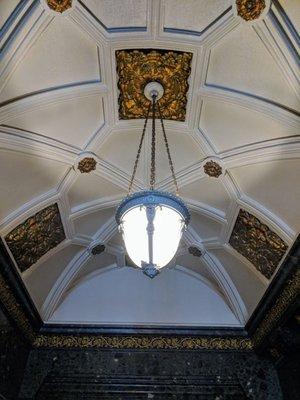 Willoughby Towers: Lobby Ceiling