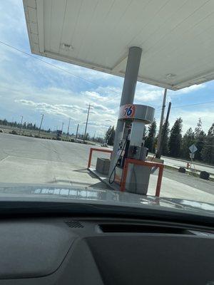 The gas pump stations were clean and inviting!  4.13.22