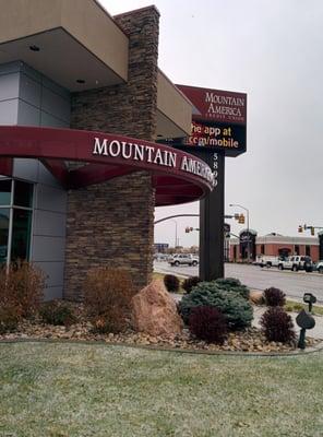 Mountain America Credit Union - Murray: State Street