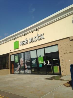 Brockton H&R Block -- Westgate Drive : 200 Westgate Drive, Brockton           Storefront