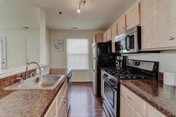 New Kitchens with Stainless Steel Appliances