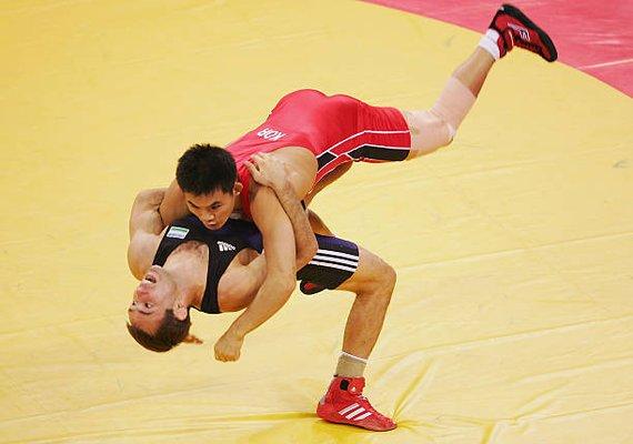 Competitive wrestling team in Brooklyn coached by 3x Olympian Damir Zakhartdinov