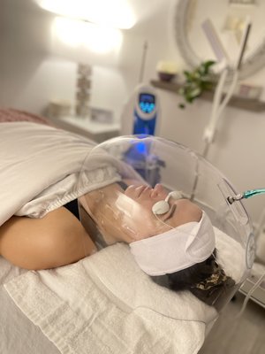 Oxygen Dome Therapy