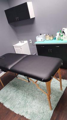 527 Wax Boutique is your go to wax spa. Where we take hair removal to the next level. Visit us today.