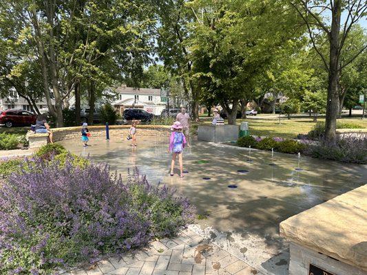 Splash pad