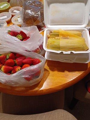 Tamales and berries