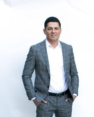 Edson Salas, Owner/Broker @ ES Realty