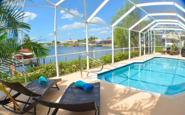 Relaxing at the pool with view on the bay....